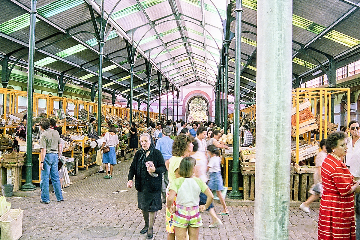 081 Loule Market