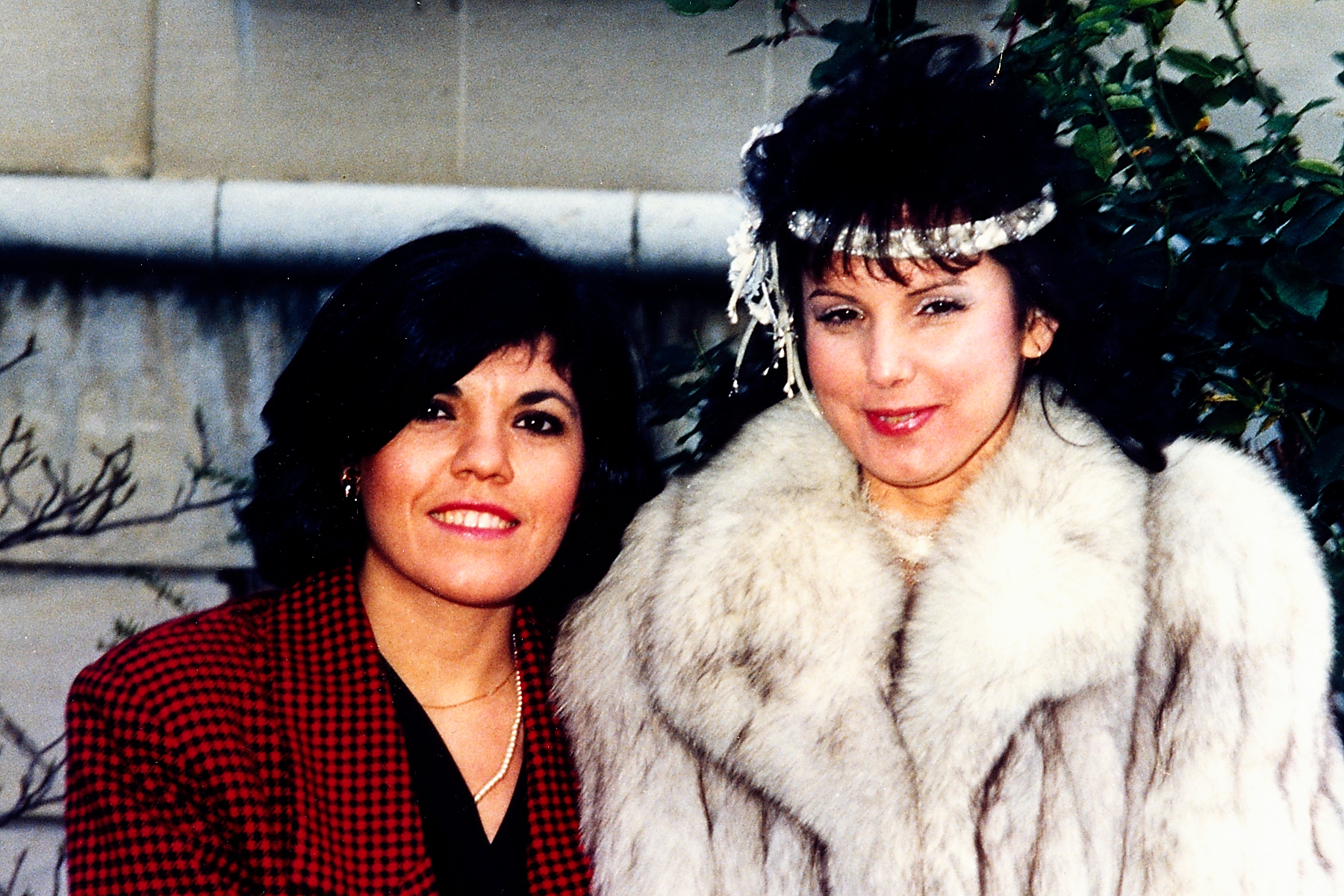 29 Marie The with Linda