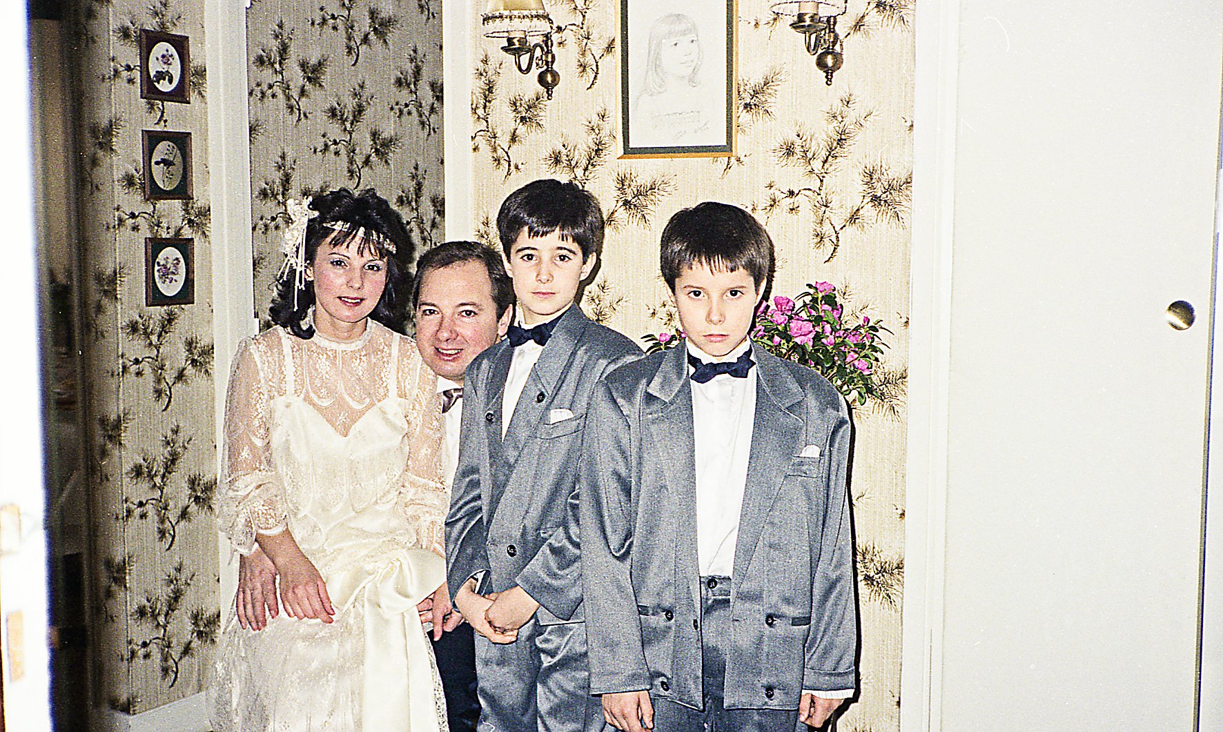17 Fred Linda and the boys
